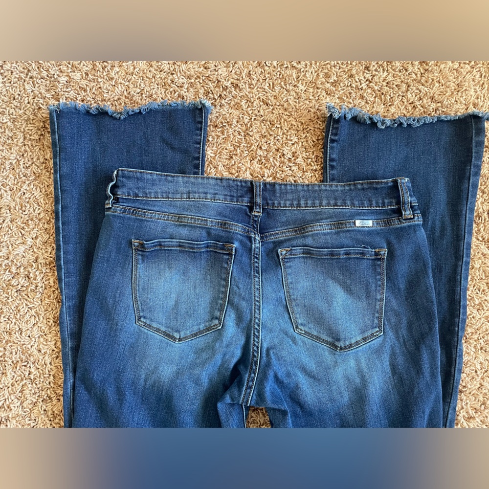 KanCan Frayed Hem Jeans